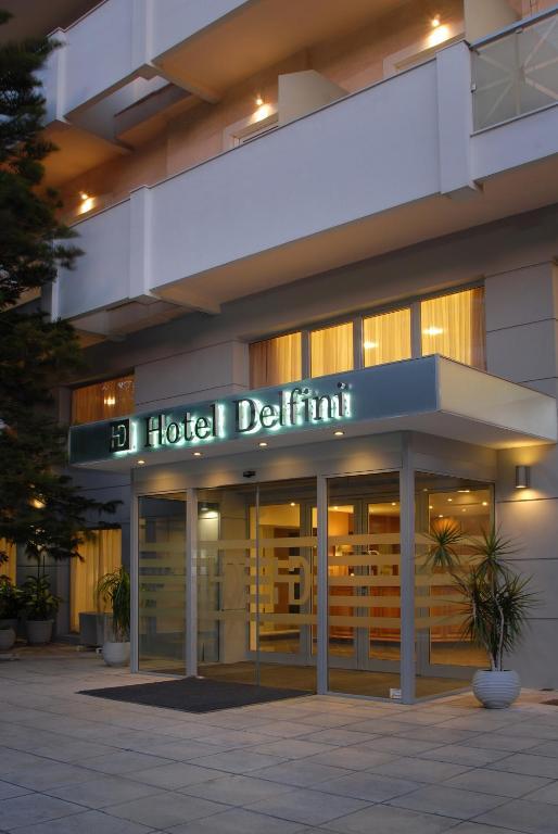 Hotel Delfini Piräus Exterior foto